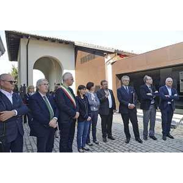 Gabriele Spanghero (Sindaco Aquileia), Debora Serracchiani (Presidente Regione Friuli Venezia Giulia), Cristiano Tiussi (Direttore Fondazione Aquileia), Antonio Zanardi Landi (Presidente Fondazione Aquileia) e Gianni Torrenti (Assessore regionale Cultura, Sport e Solidarietà) all'inaugurazione del nuovo sito archeologico "Domus e palazzo episcopale" - Aquileia 08/04/2017
