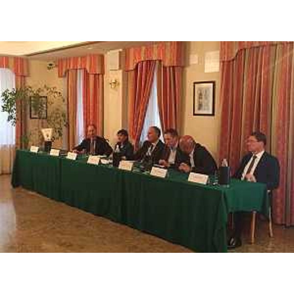 Debora Serracchiani (Presidente Regione Friuli Venezia Giulia) all'incontro "Trieste e Monfalcone: due porti una sola guida. Gli scenari attesi dall'unione dei due scali", organizzato dal Propeller Club all'Hotel Greif Maria Theresia - Trieste 10/04/2017