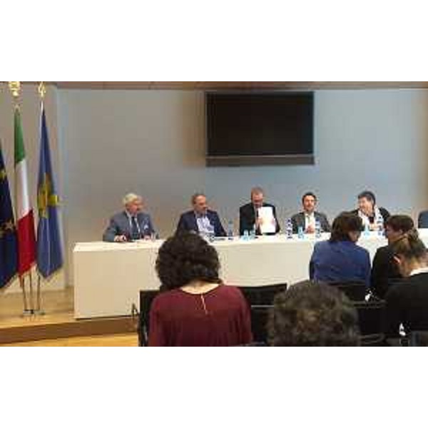 Sergio Bolzonello (Vicepresidente Regione FVG e assessore Attività produttive, Turismo e Cooperazione) alla presentazione della XXXIII edizione del Premio Hemingway - Udine 11/04/2017