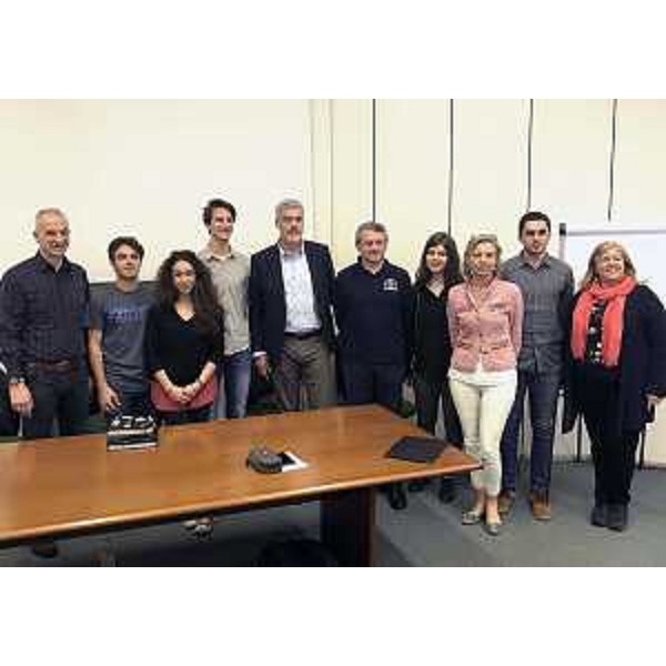 Paolo Panontin (Assessore regionale Protezione civile) alla presentazione della marcia di solidarietà degli studenti pordenonesi "Un aiuto in pochi passi ..." per la ricostruzione della scuola di Sarnano (MC) - Pordenone 11/04/2017