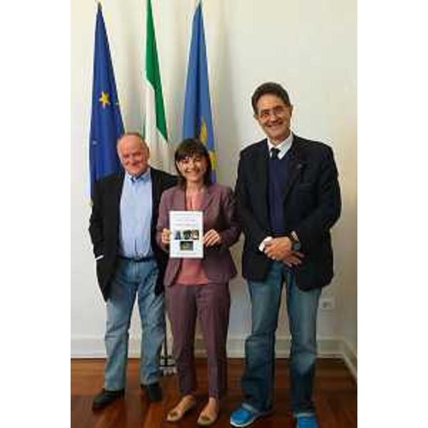 Franco De Mori (Segretario FIDAL FVG), Debora Serracchiani (Presidente Regione Friuli Venezia Giulia) e Guido Germano Pettarin (Presidente Comitato FIDAL FVG) - Trieste 12/04/2017