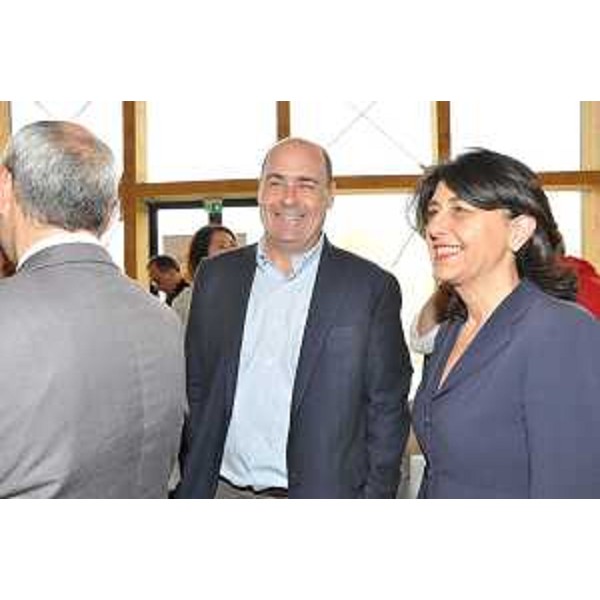 Nicola Zingaretti (Presidente Regione Lazio) e Mariagrazia Santoro (Assessore regionale Infrastrutture e Territorio) al primo "Pranzo solidale" per il rilancio dell'economia di Amatrice - 12/04/2017