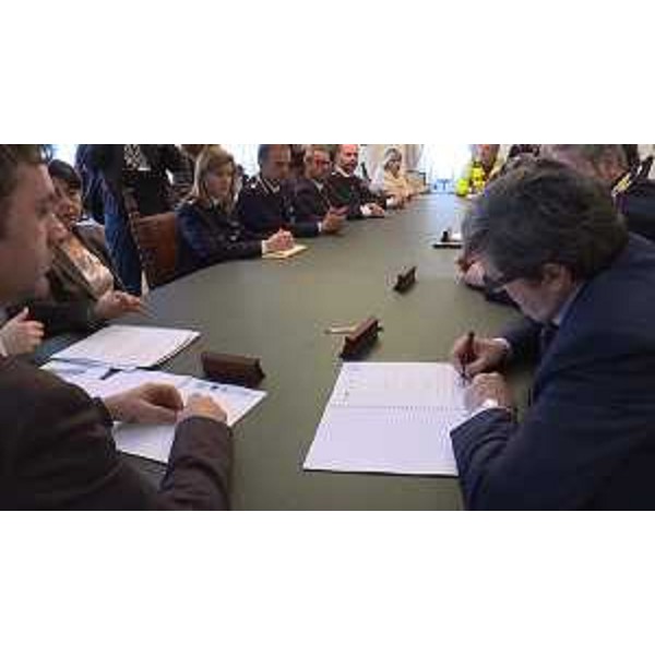 Maurizio Castagna (Presidente e amministratore delegato Autovie Venete S.p.A.) alla firma dei Protocolli per la sicurezza nei cantieri sulla terza corsia dell'A4, in Prefettura - Udine 13/04/2017