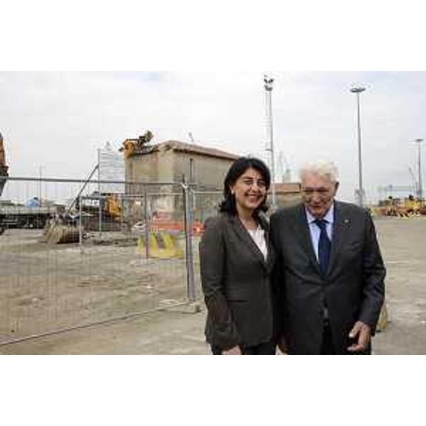 Mariagrazia Santoro (Assessore regionale Infrastrutture e Territorio) durante la visita al Porto - Monfalcone 13/04/2017