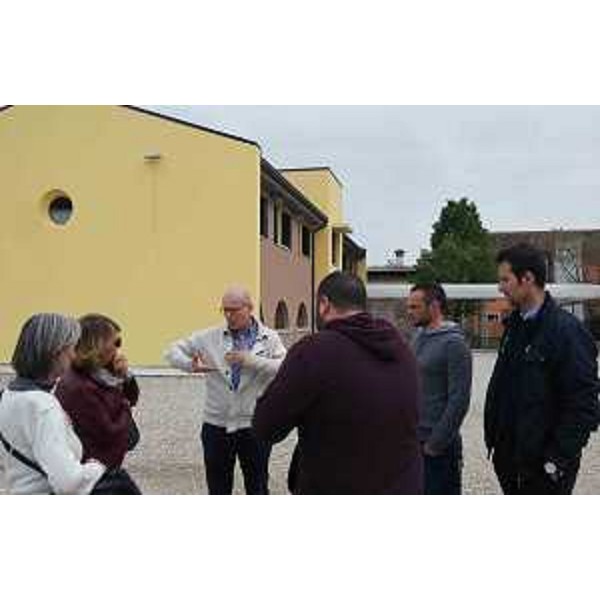 Maria Sandra Telesca (Assessore regionale Salute, Integrazione socio-sanitaria, Politiche sociali e Famiglia) visita la Comunità Salesiana - Associazione La Viarte Onlus - Santa Maria la Longa 14/04/2017