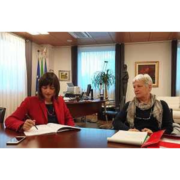 Debora Serracchiani (Presidente Regione Friuli Venezia Giulia) e Gloria Bressani (Sindaco Nimis) - Udine 18/04/2017