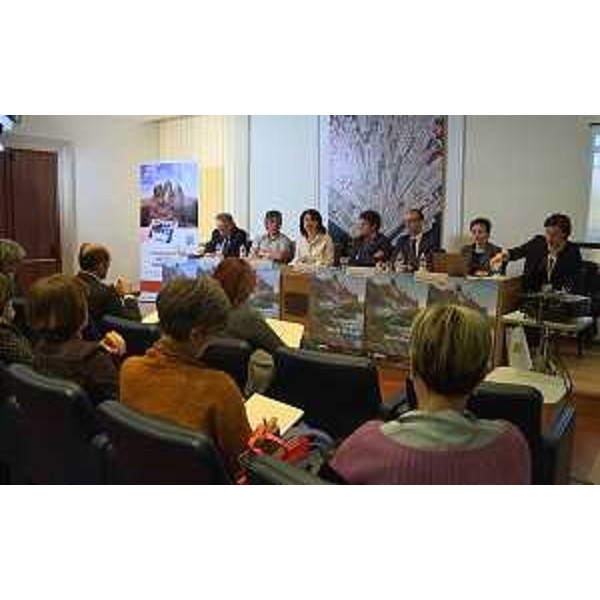 Mariagrazia Santoro (Assessore regionale Infrastrutture e Territorio, presidente Fondazione Dolomiti UNESCO) alla presentazione del portale "Dolomiti UNESCO ... un viaggio nell'Arcipelago fossile" - Roma 19/04/2017