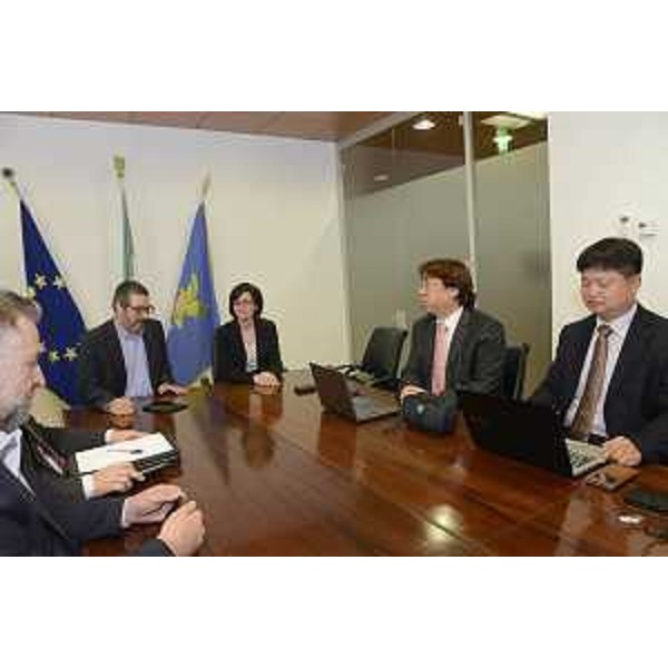 Sara Vito (Assessore regionale Ambiente ed Energia) durante l'incontro con la delegazione della Corea del Sud - Udine 21/04/2017