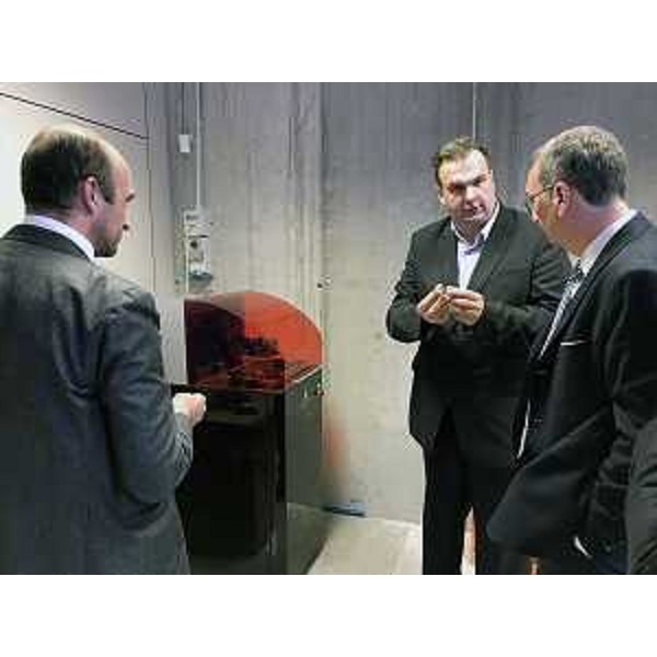 Sergio Bolzonello (Vicepresidente Regione FVG e assessore Attività produttive, Turismo e Cooperazione) all'inaugurazione del laboratorio di fabbricazione digitale (fabrication laboratory / fab lab) - Maniago 22/04/2017