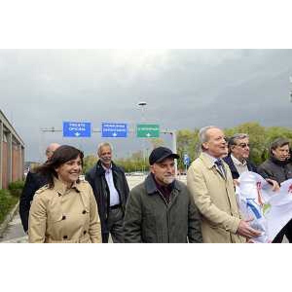 Debora Serracchiani (Presidente Regione Friuli Venezia Giulia) al tradizionale scambio di auguri tra le maggiori organizzazioni sindacali di Italia e Slovenia a ridosso del 1° Maggio, al valico italo-sloveno di Fernetti - Trieste 26/04/2017