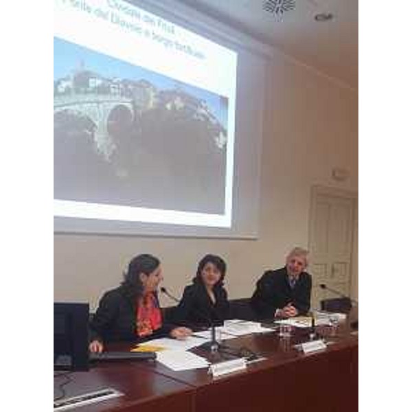 Maria Paola Frattolin (Presidente Associazione Itineraria), Mariagrazia Santoro (Assessore regionale Infrastrutture e Territorio) e Lucio Zamò (Vicesindaco Manzano) alla presentazione di "Ville Aperte in FVG" - Trieste 26/04/2017