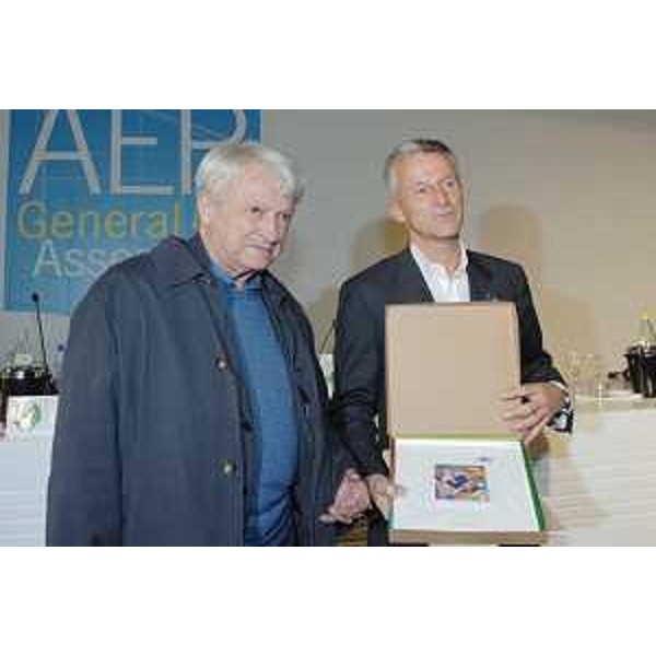 Riccardo Illy (Presidente Regione Friuli Venezia Giulia) con Predrag Matvejevic, docente di slavistica all'Università di Roma, in occasione dell'assemblea generale dell'Assemblea delle Regioni d'Europa a Udine. (Udine 08/11/07)