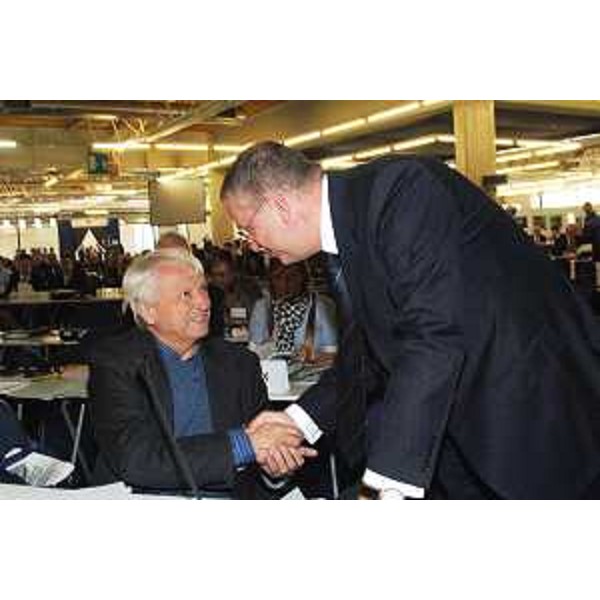 Alessandro Tesini (Presidente Consiglio regionale) con Predrag Matvejevic, docente di slavistica all'Università di Roma, in occasione dell'assemblea generale dell'Assemblea delle Regioni d'Europa a Udine. (Udine 08/11/07)