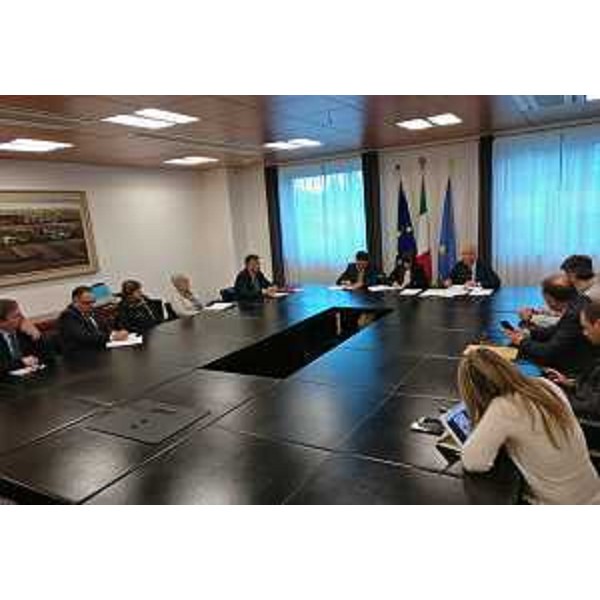 Debora Serracchiani (Presidente Regione Friuli Venezia Giulia) incontra i componenti dell'Assemblea dei sindaci dell'Unione Territoriale Intercomunale (UTI) del Torre - Udine 02/05/2017