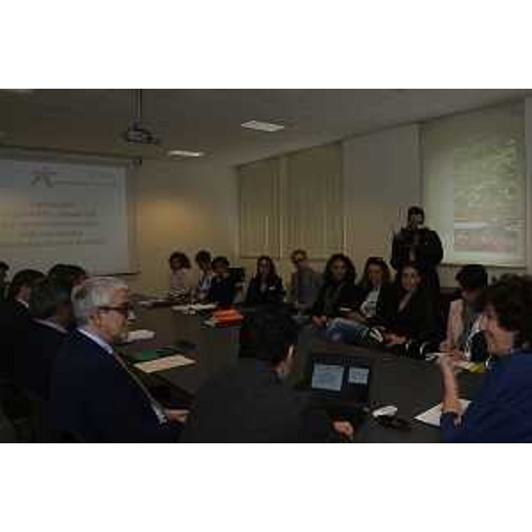 Loredana Panariti (Assessore regionale Lavoro, Formazione, Istruzione, Pari Opportunità, Politiche giovanili, Ricerca e Università) all'incontro "Il Protocollo Regione FVG-Umana S.p.A. per i lavoratori provenienti dalle crisi CoopCa: i rislutati dopo un anno di attività" - Tolmezzo 08/05/2017