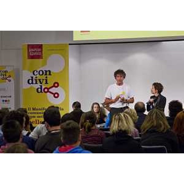 Dario Gasparo (Professore) all'evento "Condivido", progetto educativo promosso da "Parole O_Stili" - Trieste 15/05/2017