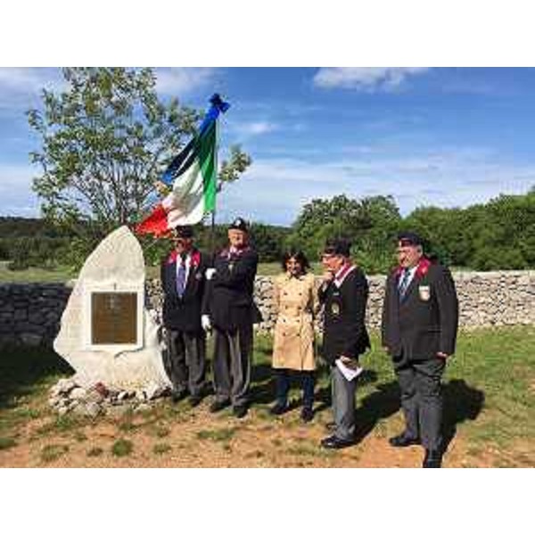 Debora Serracchiani (Presidente Regione Friuli Venezia Giulia) alla cerimonia organizzata dal Sindacato Autonomo di Polizia (SAP) in occasione del Memorial Day - Basovizza 15/05/2017