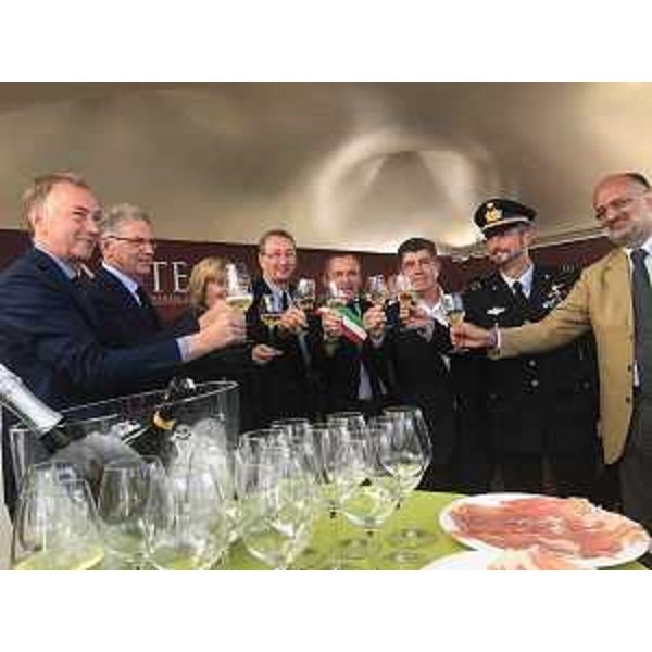 Sergio Bolzonello (Vicepresidente Regione FVG e assessore Attività produttive, Turismo e Cooperazione) all'inaugurazione della sedicesima edizione di Sapori Pro Loco - Villa Manin di Passariano 14/05/2017