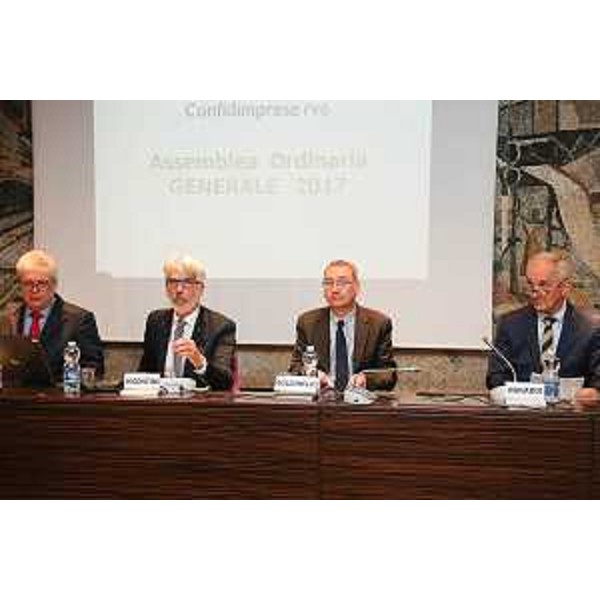 Sergio Bolzonello (Vicepresidente Regione FVG e assessore Attività produttive, Turismo e Cooperazione) all'Assemblea di Confidimprese FVG - Udine 13/05/2017 (Foto Gianni Strizzolo)