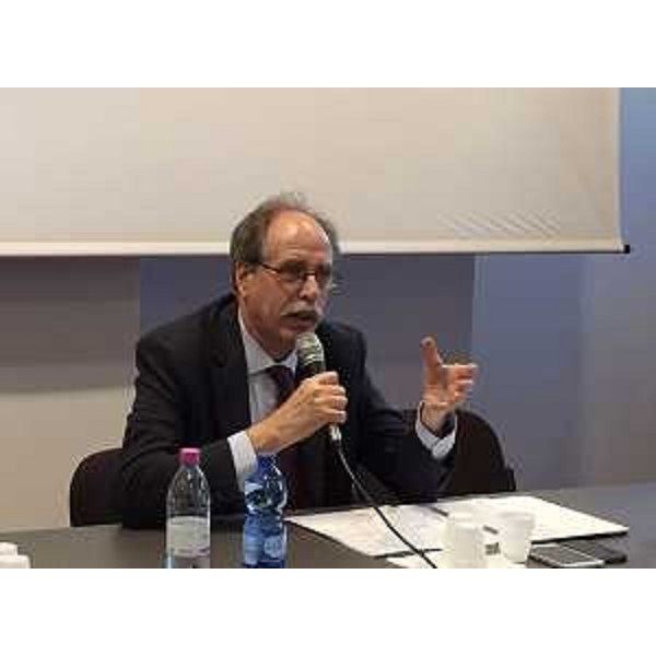 Gianni Torrenti (Assessore regionale Cultura) al convegno sui cimiteri, nella sede del Museo della Comunità ebraica "Carlo e Vera Wagner" - Trieste 17/05/2017
