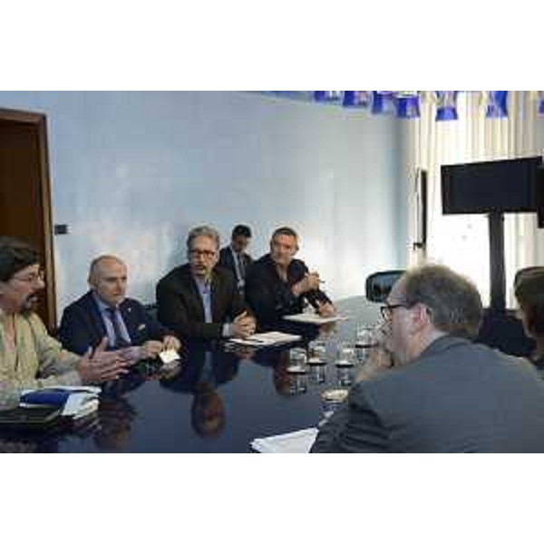 Debora Serracchiani (Presidente Regione Friuli Venezia Giulia) e Gianni Torrenti (Assessore regionale Cultura) incontrano la delegazione sindacale della Mitteleuropa Orchestra di Palmanova - Trieste 18/05/2017