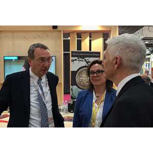 Sergio Bolzonello (Vicepresidente Regione FVG e assessore Attività produttive, Turismo e Cooperazione) e Massimo Bray (Presidente Fondazione Libro, Musica e Cultura) al 30° Salone del Libro - Torino 18/05/2017
