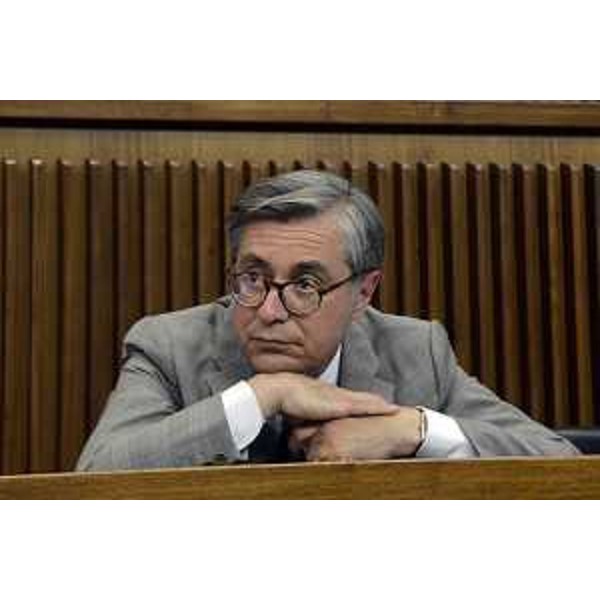 Francesco Peroni (Assessore regionale Finanze, Patrimonio, Coordinamento e Programmazione Politiche economiche e comunitarie) nell'Aula del Consiglio - Trieste 18/05/2017
