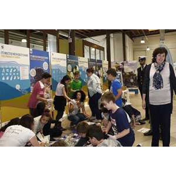 Loredana Panariti (Assessore regionale Lavoro, Formazione, Istruzione, Pari Opportunità, Politiche giovanili, Ricerca e Università) alla manifestazione "I mestieri & i misteri del mare", nell'ambito di Mare Nordest 2017, al Molo IV - Trieste 19/05/2017
