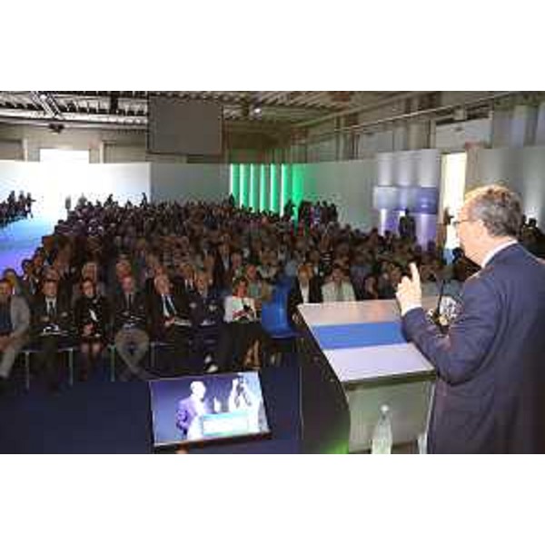 Sergio Bolzonello (Vicepresidente Regione FVG e assessore Attività produttive, Turismo e Cooperazione) all'assemblea ordinaria dei soci della Banca di Credito Cooperativo (BCC) pordenonese - Pordenone 21/05/2017