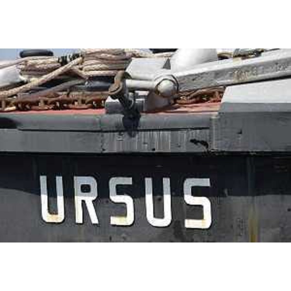 Il pontone galleggiante Ursus, raro reperto di archeologia industriale, all'ormeggio in Porto Vecchio - Trieste 22/05/2017