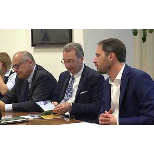 Marco Tullio Petrangelo (Direttore generale PromoTurismo FVG), Sergio Bolzonello (Vicepresidente Regione FVG e assessore Attività produttive, Turismo e Cooperazione) e Cristiano Shaurli (Assessore regionale Risorse agricole e forestali) alla presentazione delle Guida Malghe e Guida Rifugi del Friuli Venezia Giulia - Udine 23/05/2017