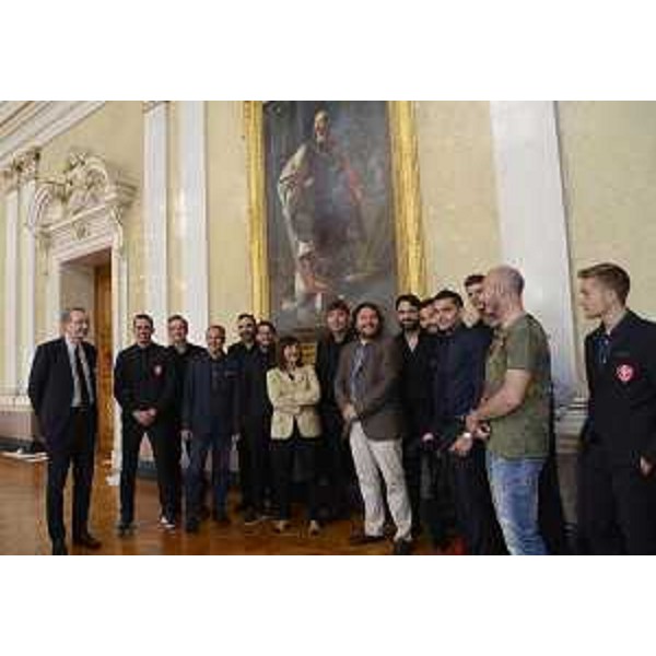 Sergio Bolzonello (Vicepresidente Regione FVG e assessore Attività produttive, Turismo e Cooperazione) e Debora Serracchiani (Presidente Regione Friuli Venezia Giulia) con la Triestina Calcio - Trieste 24/05/2017