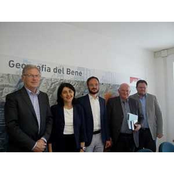 Valter Pezzarini (Presidente UNPLI FVG), Mariagrazia Santoro (Assessore regionale Infrastrutture e Territorio, presidente Fondazione Dolomiti UNESCO), Ivo Povinelli (Direttore UNPLI Trentino), Espedito Pagnussat (Presidente UNPLI Belluno) e Marco Specia (Segretario UNPLI FVG) - Cortina 24/05/2017
