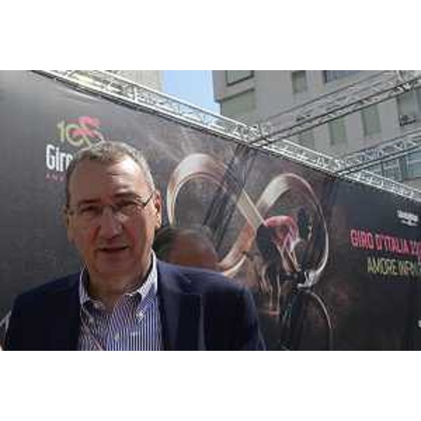Sergio Bolzonello (Vicepresidente Regione FVG e assessore Attività produttive, Turismo e Cooperazione) alla partenza della tappa 20 del centesimo Giro d'Italia - Pordenone 27/05/2017
