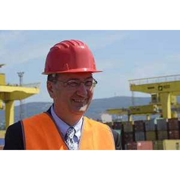 Sergio Bolzonello (Vicepresidente Regione FVG e assessore Attività produttive, Turismo e Cooperazione) durante la visita della delegazione dell'Ambasciata cinese al Porto - Trieste 29/05/2017