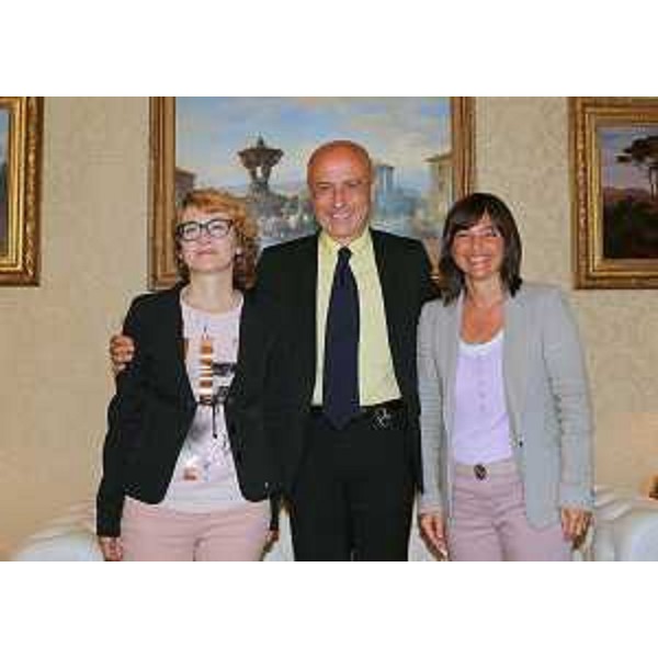 Linda Tomasinsig (Sindaco Gradisca d'Isonzo), Marco Minniti (Ministro Interno) e Debora Serracchiani (Presidente Regione Friuli Venezia Giulia) - Roma 30/05/2017