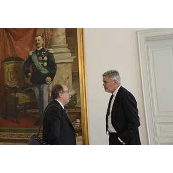 Gli assessori regionali Gianni Torrenti (Cultura, Sport e Solidarietà) e Paolo Panontin (Autonomie locali e Coordinamento Riforme, Comparto unico, Sistemi informativi, Caccia e Risorse ittiche, delegato Protezione civile) durante la riunione della Giunta del FVG - Trieste 01/06/2017