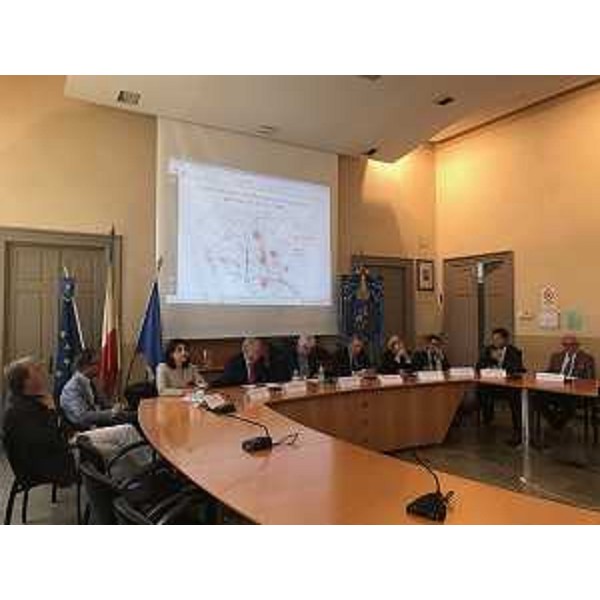 Sergio Bolzonello (Vicepresidente Regione FVG e assessore Attività produttive, Turismo e Cooperazione) e Mariagrazia Santoro (Assessore regionale Infrastrutture e Territorio) al convegno "I consorzi di sviluppo economico - Strumenti di razionalizzazione, innovazione, promozione e integrazione dei sistemi infrastrutturali stradali, ferroviari, portuali" - San Giorgio di Nogaro 05/06/2017