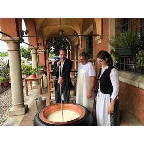 Cristiano Shaurli (Assessore regionale Risorse agricole e forestali) alla presentazione del progetto editoriale dedicato alle malghe del FVG - Udine 06/06/2017