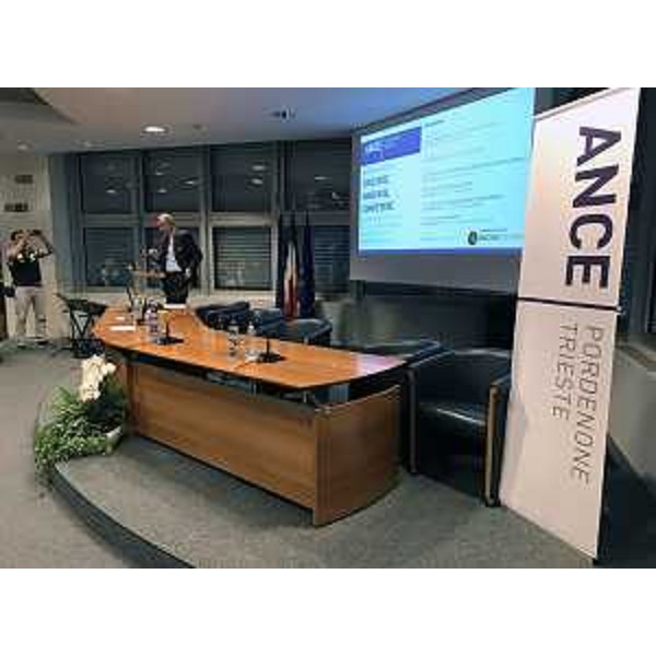 Sergio Bolzonello (Vicepresidente Regione FVG e assessore Attività produttive, Turismo e Cooperazione)all'assemblea dell'Associazione Nazionale Costruttori Edili (ANCE) di Pordenone e Trieste - Pordenone 06/06/2017