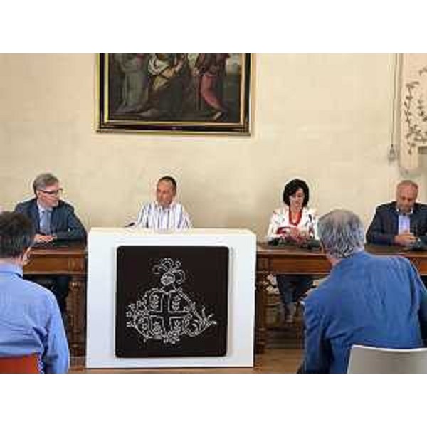 Sara Vito (Assessore regionale Ambiente ed Energia) alla riunione sulla sicurezza idraulica del Bacino del Livenza, in Municipio - Portobuffolè (TV) 08/06/2017