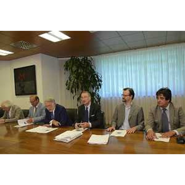 Franco Sterpin Rigutti (Presidente Comitato Gestione FRIE FVG) e Sergio Bolzonello (Vicepresidente Regione FVG e assessore Attività produttive, Turismo e Cooperazione) alla presentazione annuale dei dati del Fondo di Rotazione per Iniziative Economiche (FRIE) del Friuli Venezia Giulia - Udine 09/06/2017