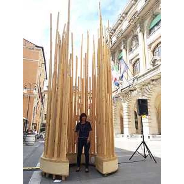 Debora Serracchiani (Presidente Regione Friuli Venezia Giulia) all'incontro per illustrare l'installazione Urban Hugs - Udine 09/06/2017
