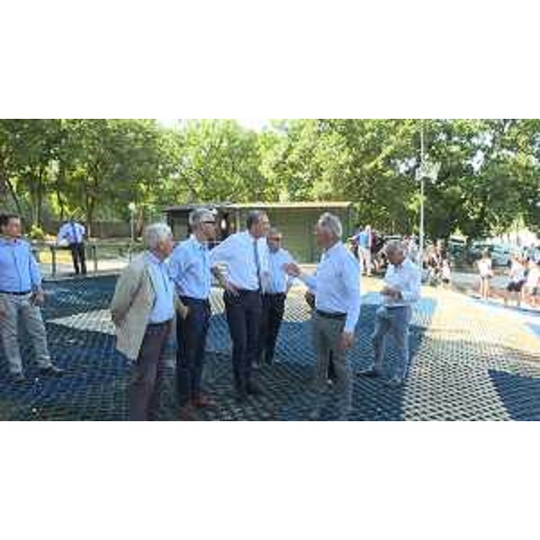 Sergio Bolzonello (Vicepresidente Regione FVG e assessore Attività produttive, Turismo e Cooperazione) in visita all'impianto sportivo di Aurisina - Aurisina 15/06/2017