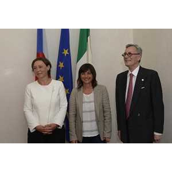 Debora Serracchiani (Presidente Regione Friuli Venezia Giulia) incontra Hana Hubácová (Ambasciatore Repubblica Ceca) e Paolo Petiziol (Console onorario Repubblica Ceca) - Trieste 16/06/2017