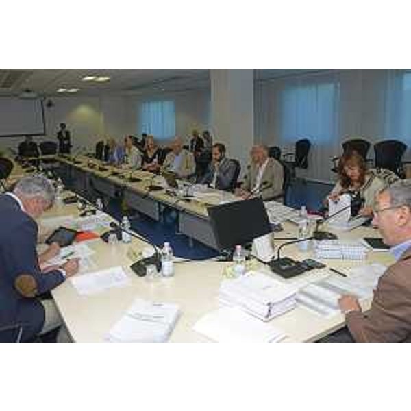 Paolo Panontin (Assessore regionale Autonomie locali e Coordinamento Riforme, Comparto unico, Sistemi informativi, Caccia e Risorse ittiche, delegato Protezione civile) e Sergio Bolzonello (Vicepresidente Regione FVG e assessore Attività produttive, Turismo e Cooperazione) agli incontri con le delegazioni di 12 Unioni territoriali intercomunali - Udine 20/06/2017