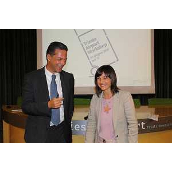 Marco Consalvo (Direttore generale Trieste Airport) e Debora Serracchiani (Presidente Regione Friuli Venezia Giulia) al primo Trieste Airport Workshop - Ronchi dei Legionari 21/06/2017