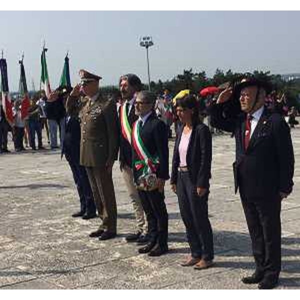 Debora Serracchiani (Presidente Regione Friuli Venezia Giulia) alla cerimonia del Pellegrinaggio Crèmisi ai Caduti per la Patria - Fogliano Redipuglia 24/06/2017