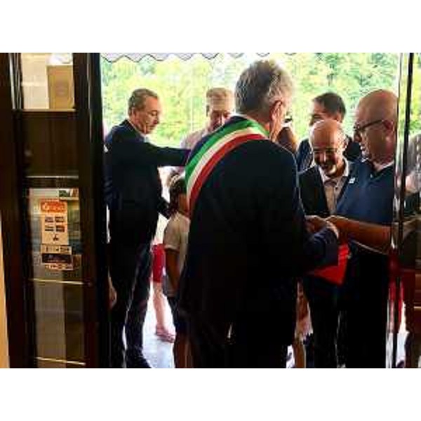 Sergio Bolzonello (Vicepresidente Regione FVG e assessore Attività produttive, Turismo e Cooperazione) alla cerimonia di riapertura della Latteria di Palse - Porcia 24/06/2017