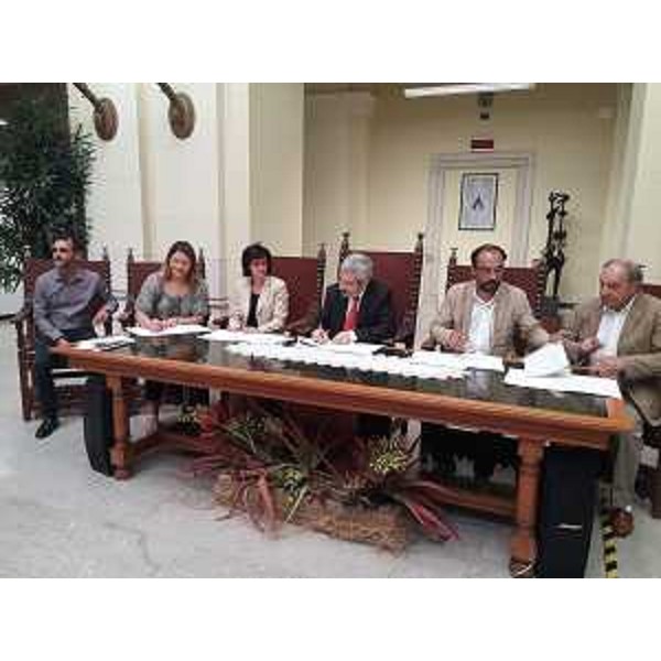 Sara Vito (Assessore regionale Ambiente ed Energia) alla firma dell'accordo per la valorizzazione del Roiello di Pradamano - Udine 26/06/2017